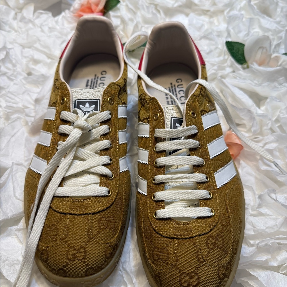 Adidas Gucci gazelle Tan and White Monogram Sneaker size 11.5 men
